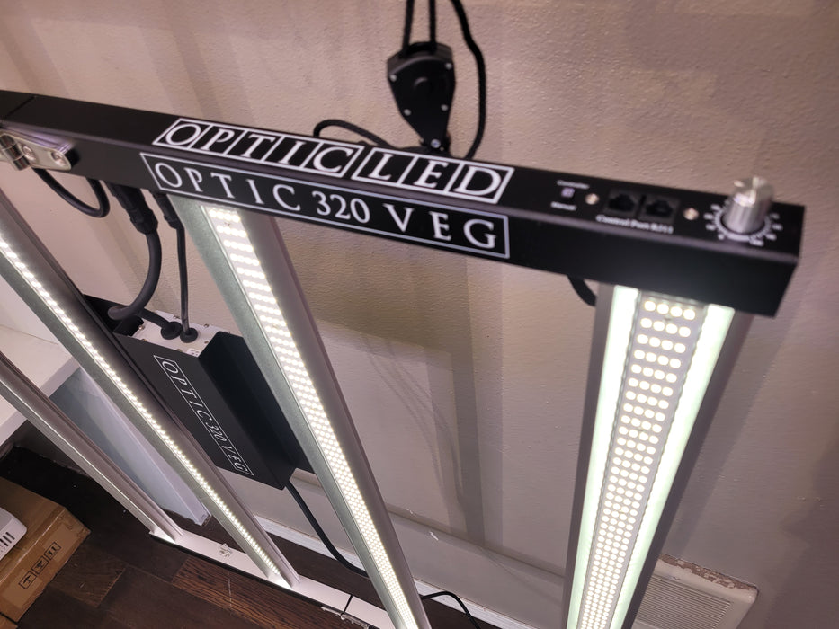 (Now Shipping) Optic 320 VEG Gen3 Dimmable LED Grow Light 320w