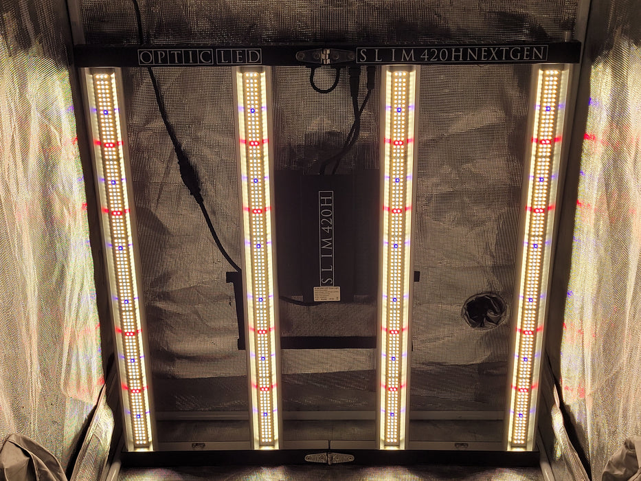New! Slim 420H Dimmable LED Grow Light (Shipping Starts April 1st) (3x3 coverage)